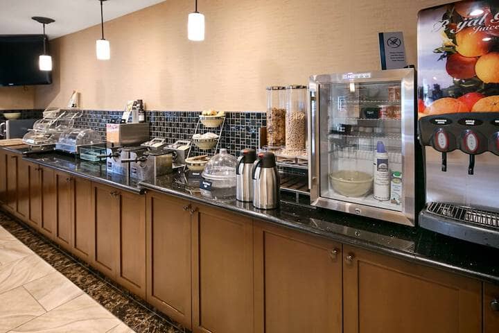 Breakfast/Coffee Service 37 of 42