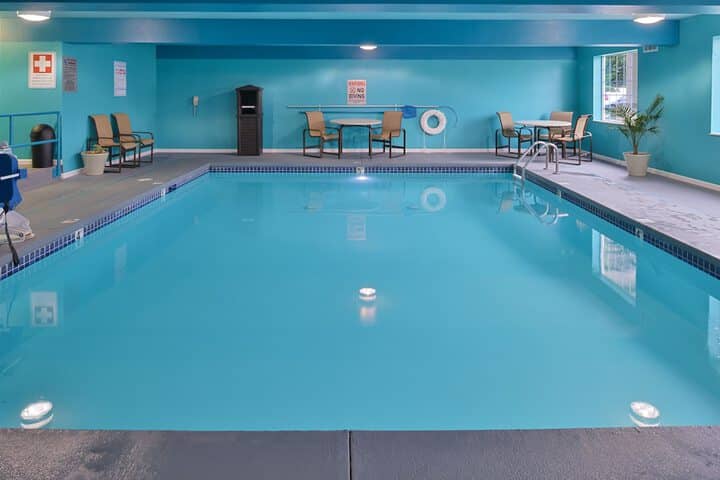 Pool 25 of 42