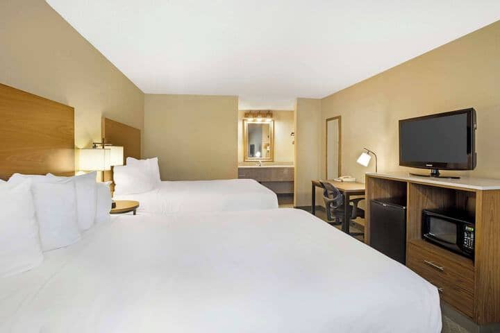 Room 14 of 38